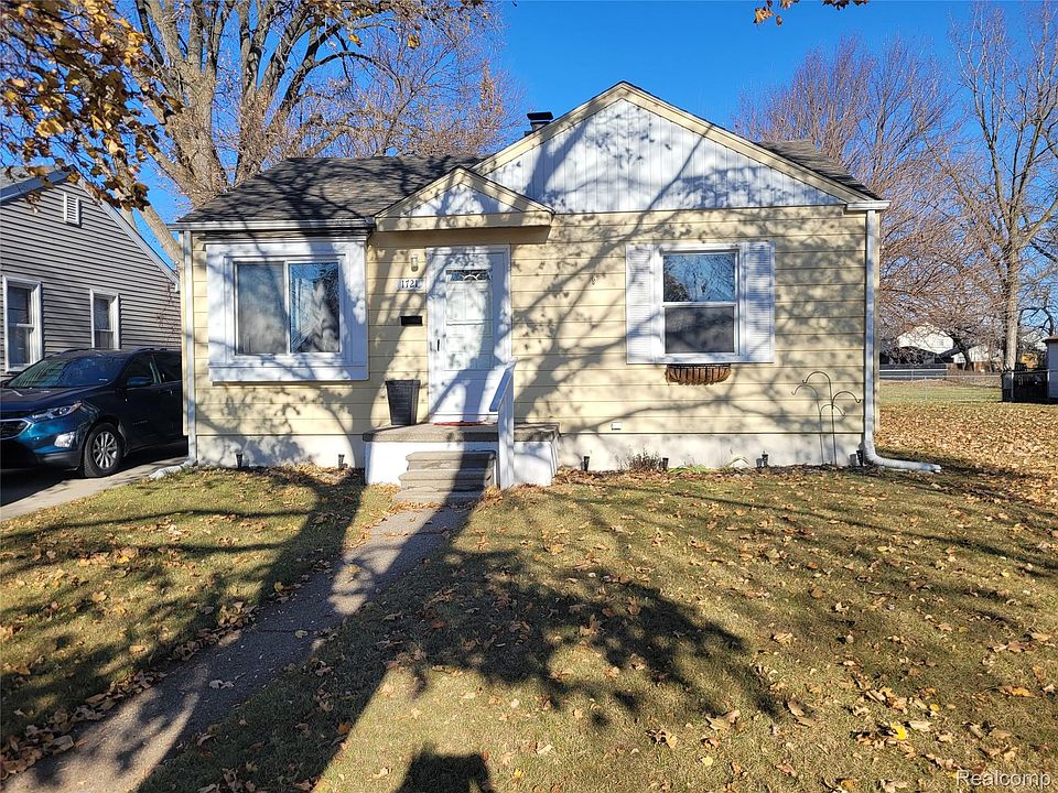 1st image of 1721 E Milton Ave