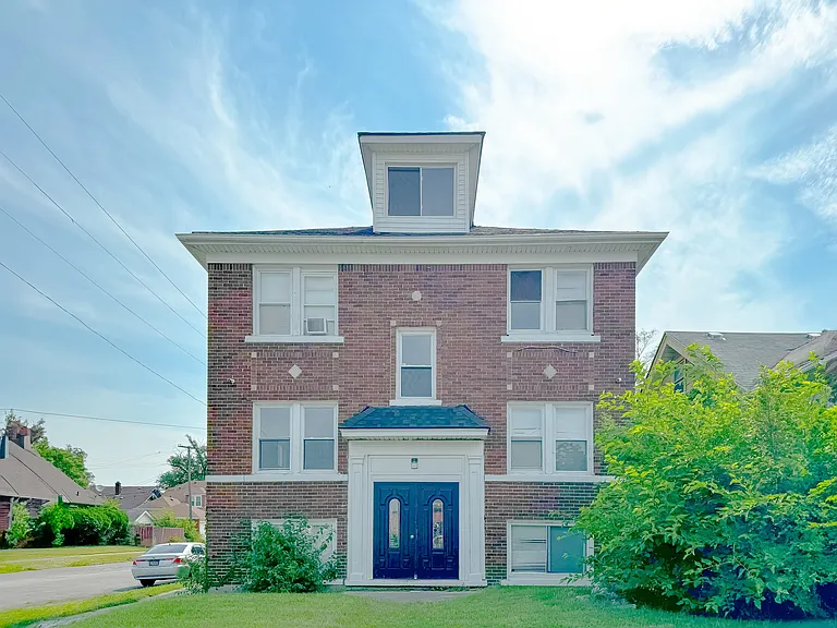 12564 Pinehurst St #8 — Photo 10