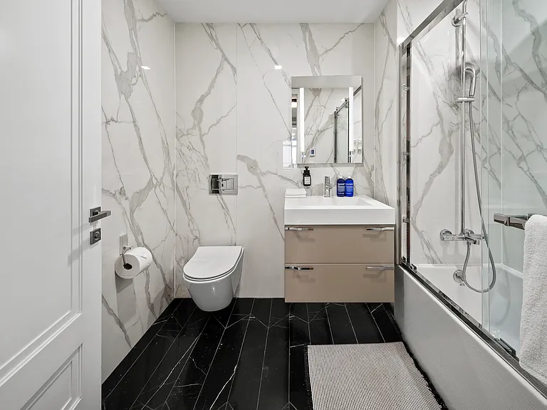 101 E 2nd St #4C — Photo 17