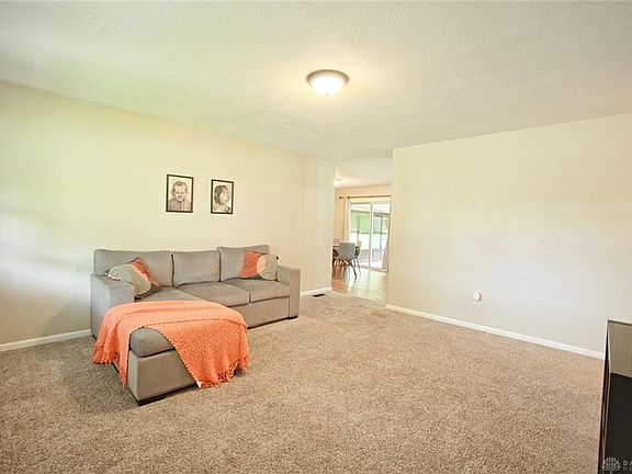 4th image of 2873 Silvercliff Dr