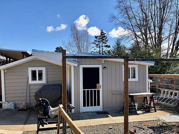 Shop, wired, insulated