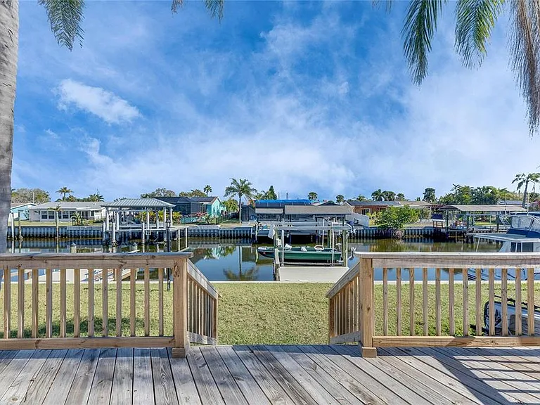 1025 Apollo Beach Blvd #1 — Photo 46