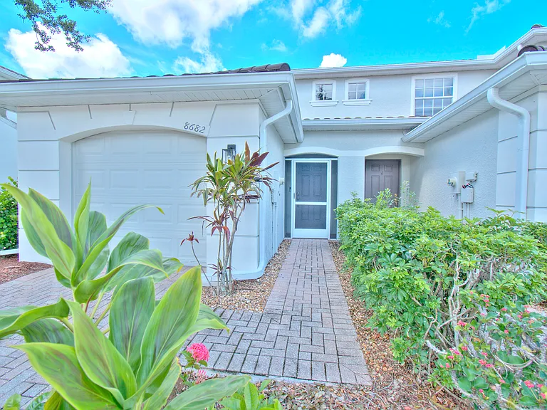 8682 Athena Ct — Photo 18