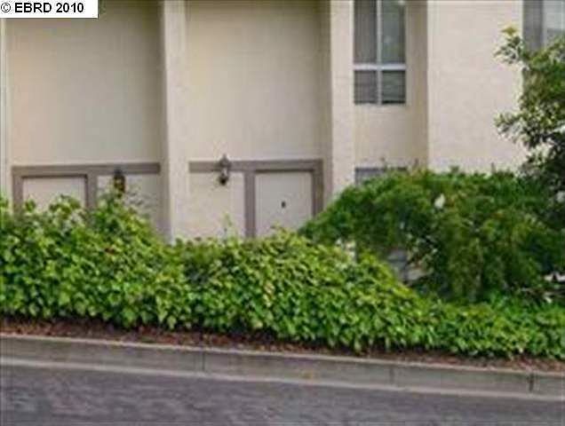 1st image of 68 Greenview Ln