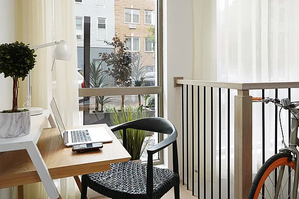 Sold by The InHouse Group | media 10