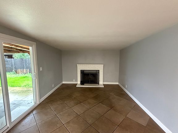 3rd image of 536 Mathews Dr