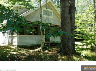3 Sibley St, Raymond, ME 04071