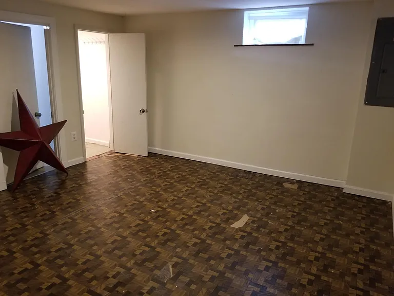 505 E Windsor Ave — Photo 10