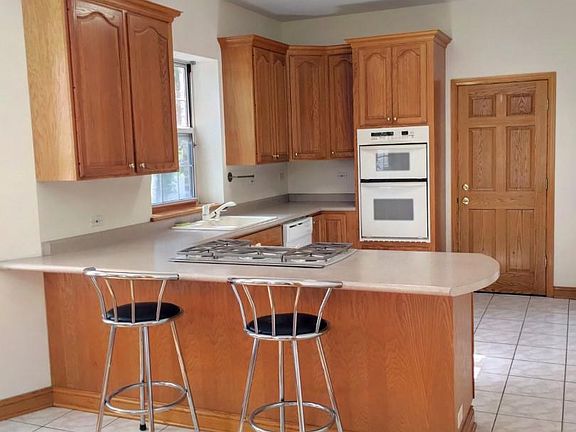 4th image of 8016 Floral Ave #1F