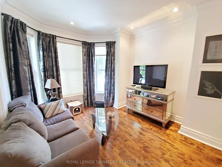 47 Gloucester St #UPPER — Photo 8