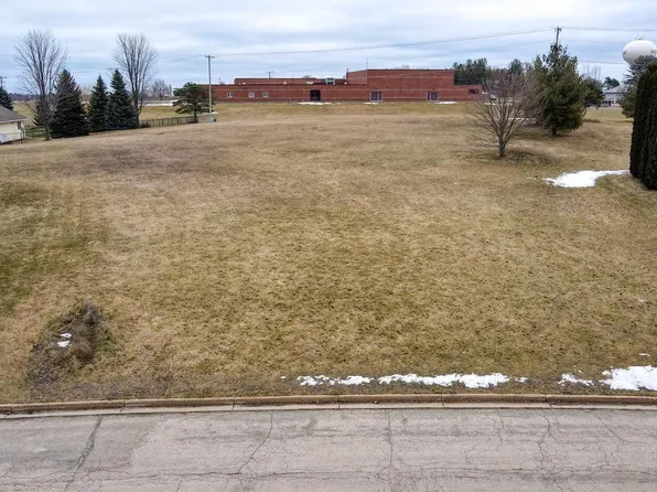 603 Uplands Drive #36, Dodgeville, WI 53533