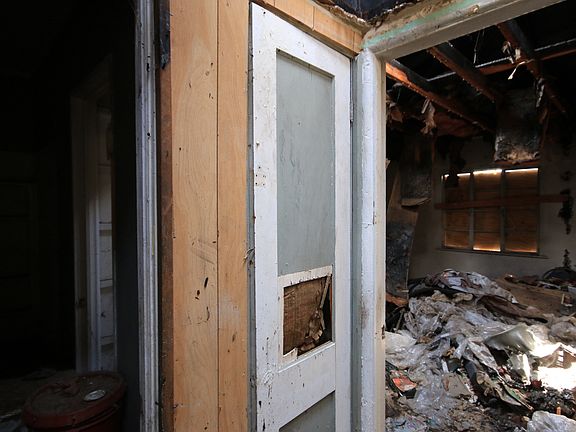 4th image of 715 E Hidalgo Ave