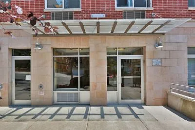 3800 Blackstone Ave APT 5N photo 1