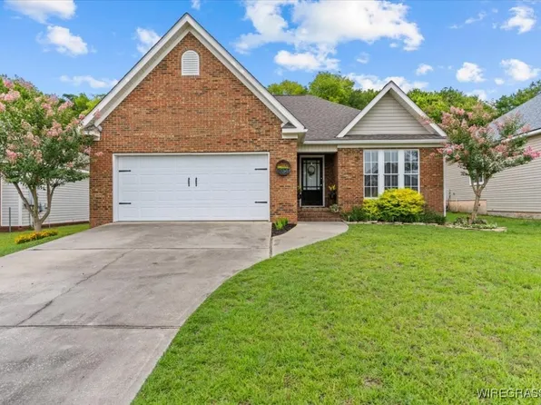 334 Powder Horn Drive, Midland City, AL 36350