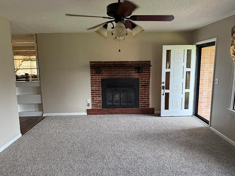 1708 W Walnut Ave — Photo 4