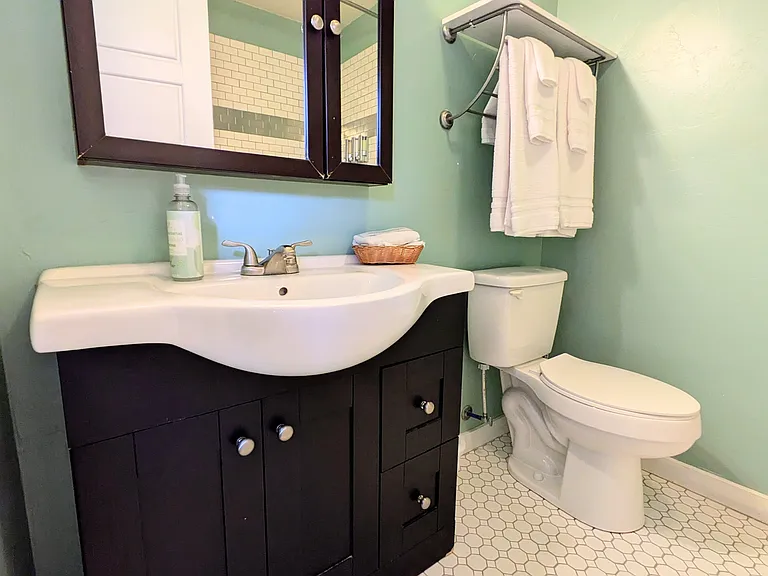 223 W Center St #8 — Photo 6