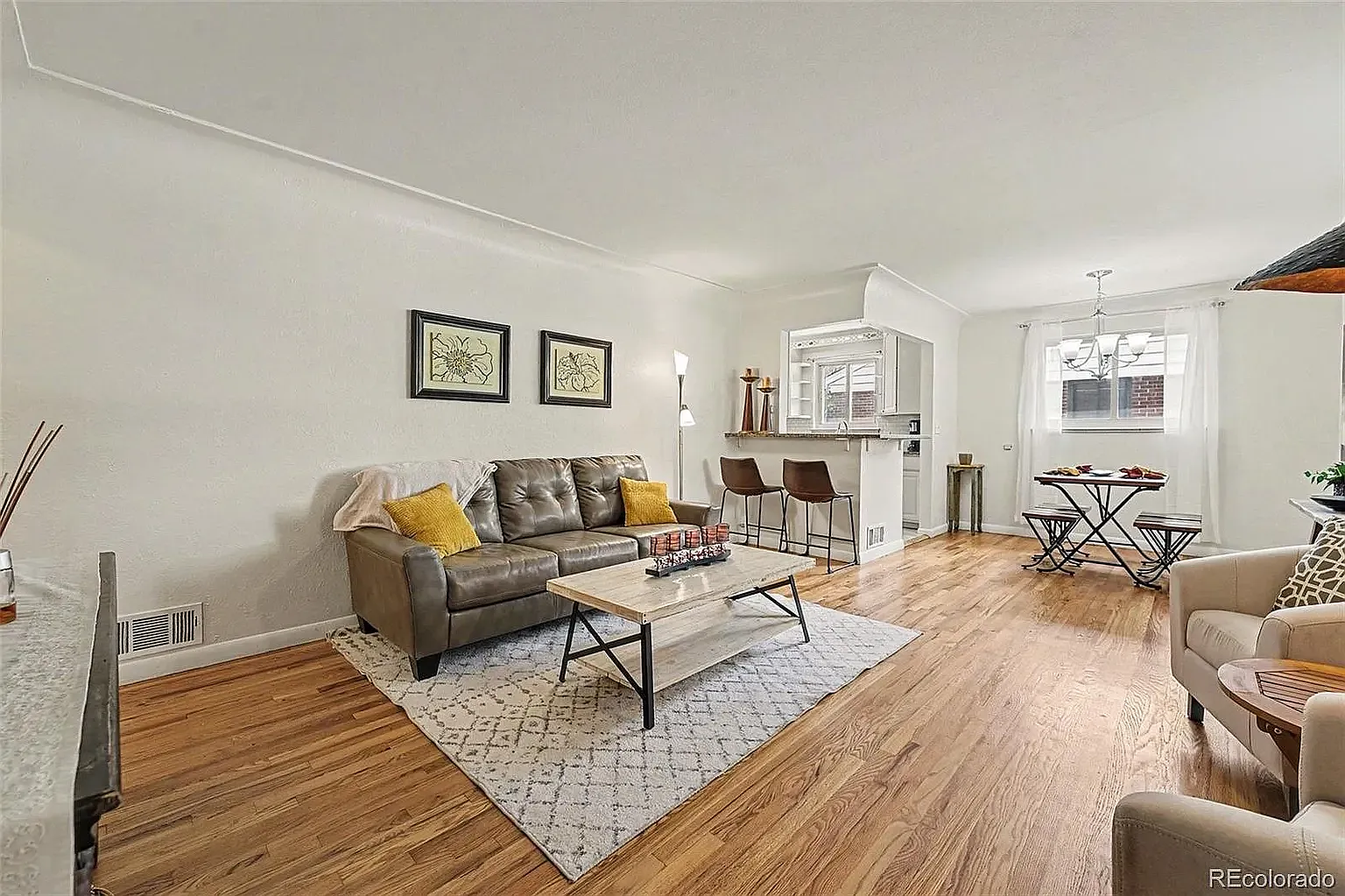 4 bed, 2132 sqft, $2,849 — Photo 3