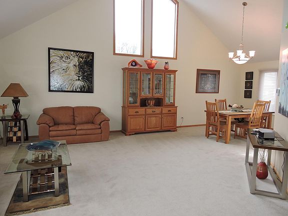2nd image of 407 Navajo Dr