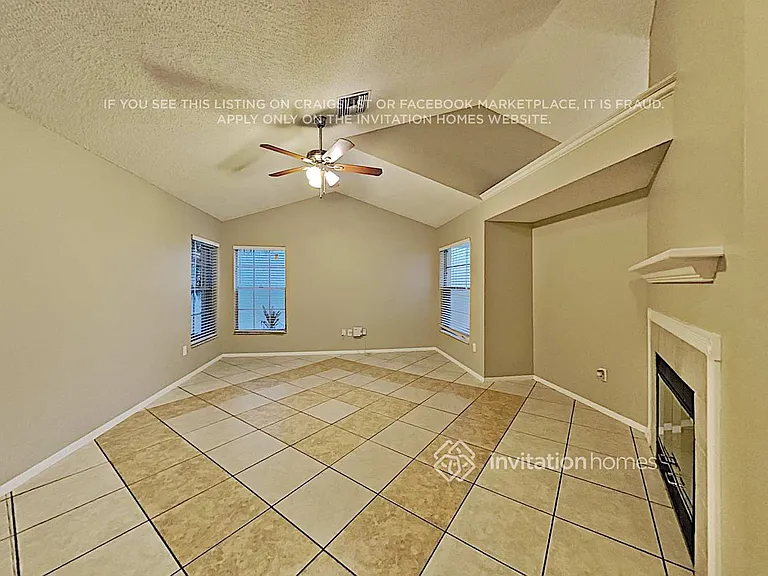 1410 High Knoll Dr — Photo 3