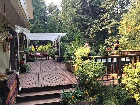 Back deck - hot tub