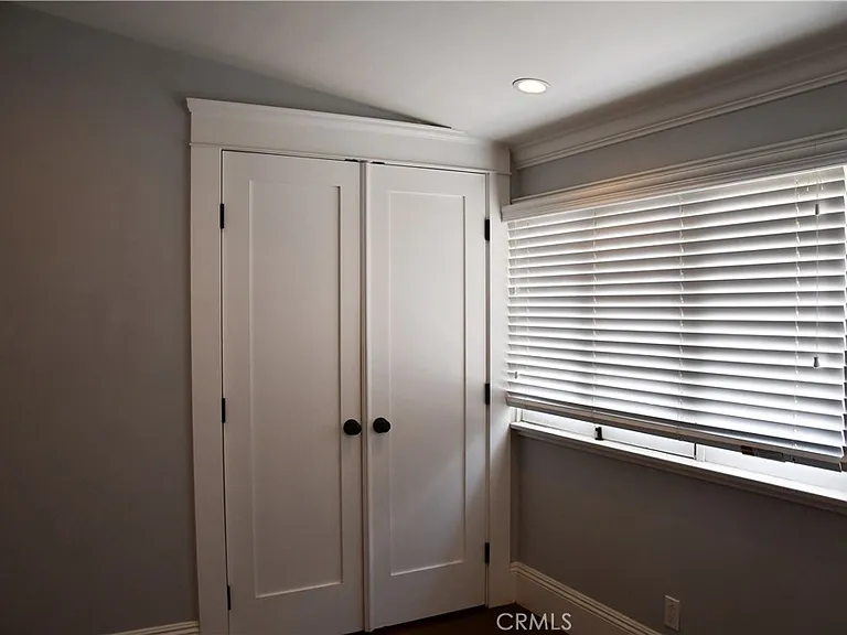 268 N Grand St — Photo 38