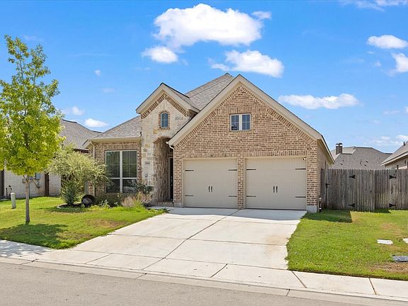 4th image of 1921 Creek Ridge St