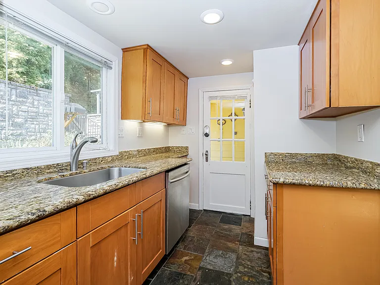 9720 Rainier Ave S #1 — Photo 6