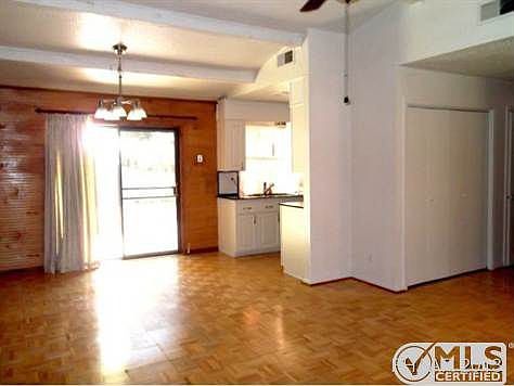 5th image of 1001 West Ln