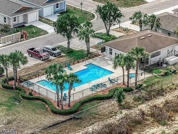 1483 Las Villas Blvd S — Photo 18