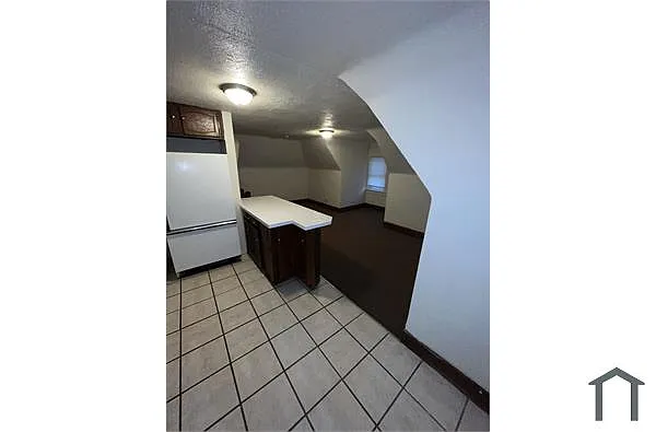 Building Photo - 34 Grand Ave #ATTIC