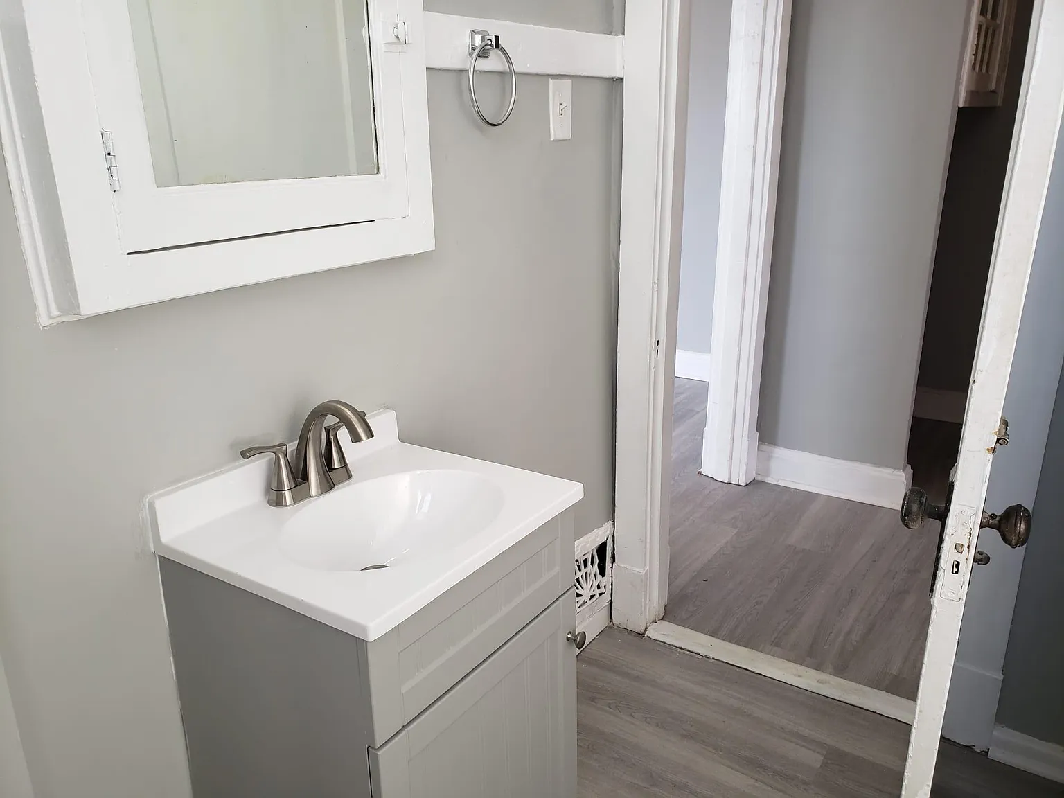 1 bed, 850 sqft, $900 — Photo 3