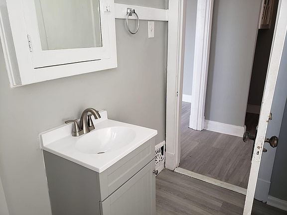 4th image of 4339 Connecticut St APT 2E