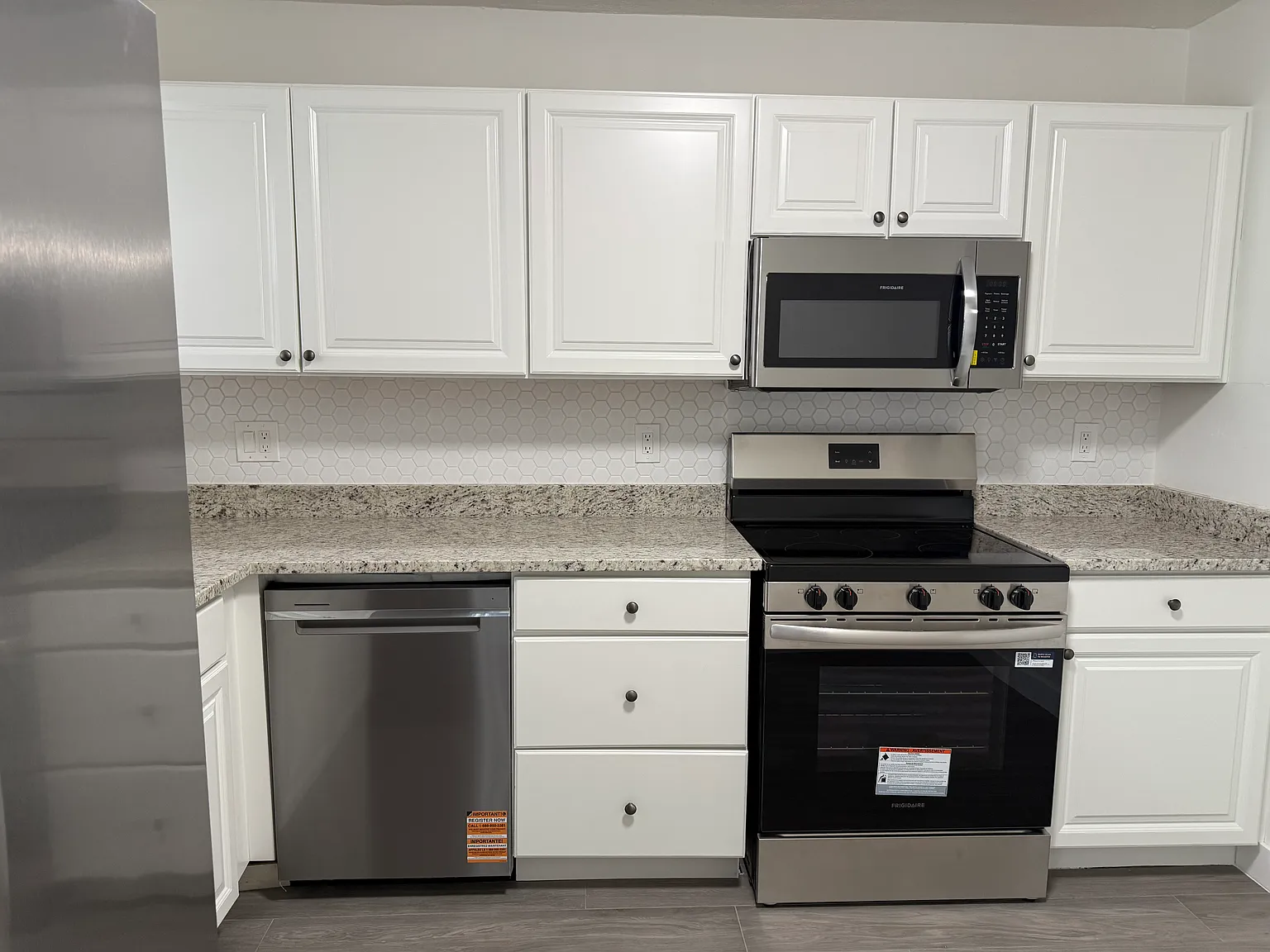 1290 SE Parkview Pl — Photo 2