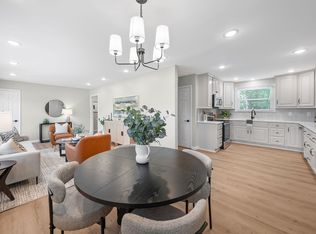 1320 Bellshire Dr, Nashville, TN 37207