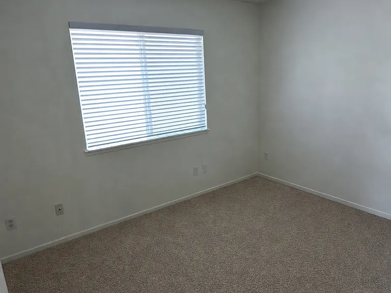 1617 Mount Silliman Way — Photo 8