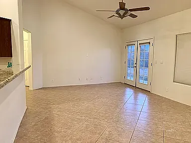 1512 N Cota Ln — Photo 11