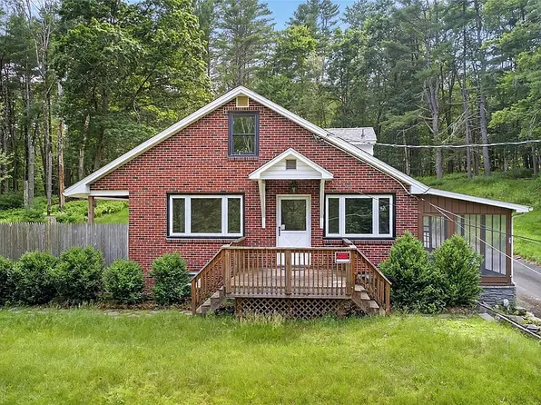 52 Luxton Lake Rd, Narrowsburg, NY