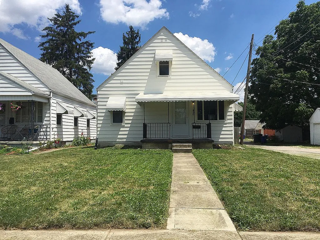 800 S Ogden Ave photo 1