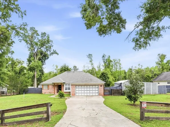 3945 Calle De Santos Rd, Tallahassee, FL 32311