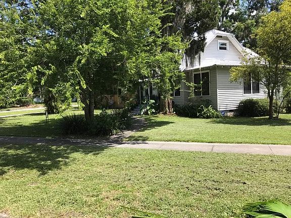 5th image of 1420 Carr St