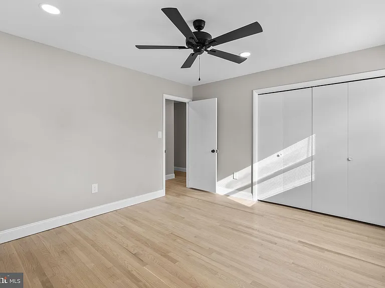 3887 Shadywood Dr — Photo 21