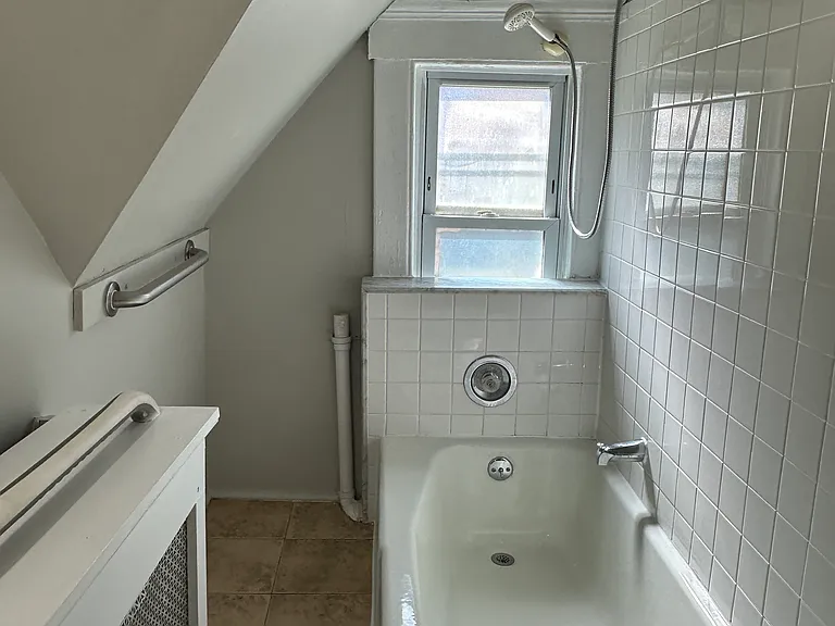 64 Stanley St #3C — Photo 7