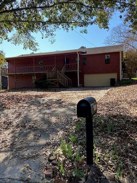 3453 Warwick Way photo 1