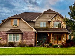 620 W Copper Ridge Ct, Dunlap, IL 61525