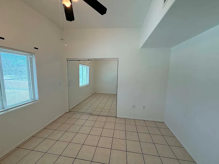 934 N Campbell Ave #3 — Photo 16