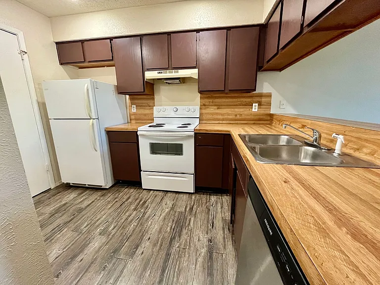 5309A Indio Dr — Photo 7