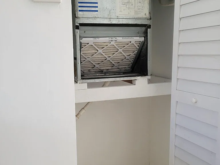 8315 NE Miami Ct #3 — Photo 10