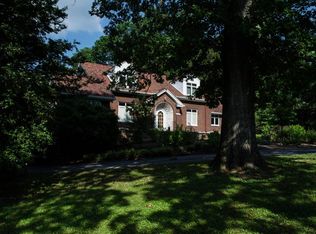 204 S Chilhowee Dr, Knoxville, TN 37914