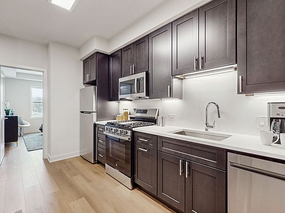 5th image of 4014-4016 N Bernard St #3N