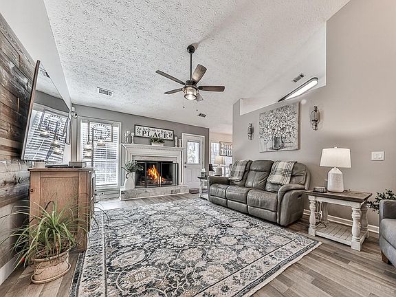 2nd image of 162 Old Burnt Hickory Rd